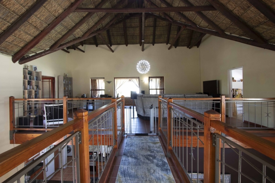 To Let 5 Bedroom Property for Rent in Parklands Western Cape